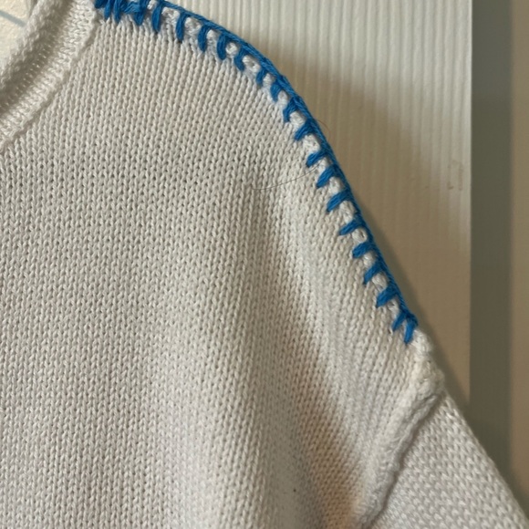 Wild Fable Women's Wide Crewneck Pullover Sweater Offwhite Blue Star, XS, NWT - Picture 6 of 12